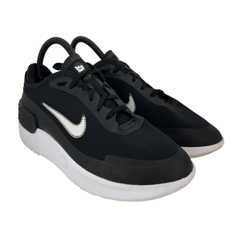 Nike Shoes Womens Size 7.5 Black Amixa Low Top All Day Comfort Running Sneakers